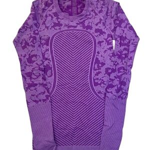 Lululemon Athletica 🍋 Swiftly Tech Top Size 6